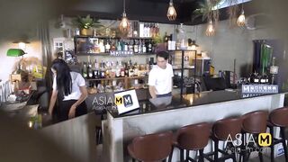 Slutty Restaurant - Yuan Zi Chang - MDWP-0007 - Asia Porn Video - 8 image
