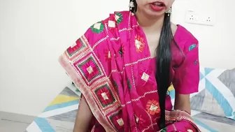 Desi stepmom convinced by horny stepson for hard fuck Desi hot sexy stepmom ka teen son ne chudai pani nikal diya! Hindi