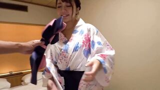 Seriously seducing a JD in a yukata who enjoys the tea ceremony and is SSS on the face! Lustful and lewd hot spring sex that shows a figure that is far from the loose and fluffy atmosphere! - 7 image