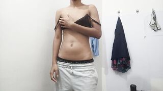 Desi Bhabhi Enjoys Showing Her Fully Nude Body - 6 image