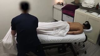 Young Indian college student gets the unforgetable first massage