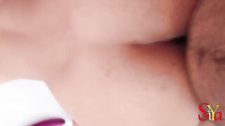 Padosi bhabhi ko baigan krte dekh devar ne choda