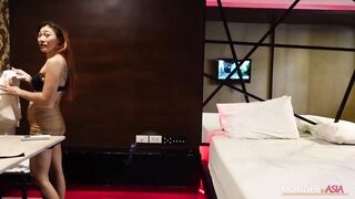 Slutty amateur Thai ho fucks a lucky foreigner