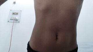 Horny Filipina quickly masturbates in her room