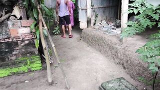 I see my aunty cleaning the yard, I hugged her and started fucking