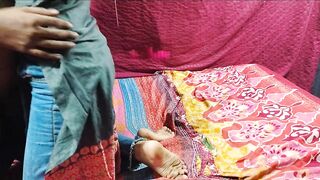 English Teacher ko student ne ghodi bna ke pela