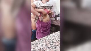 Hot sexy Kitu Bhabhi was left in the kitchen by her lover. - 11 image