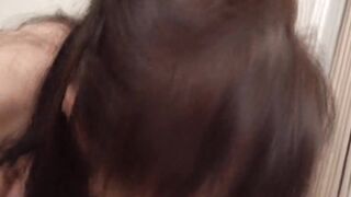 H077G04 Climax SEX that explodes the joy of a woman on the phallus for the first time in 20 years and writhes!