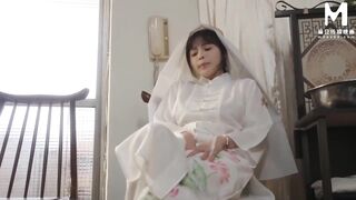 ModelMedia Asia - The widow who cheated on husband in front of his last photo - 3 image