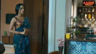 Indian Desi beautiful bhabhi seduced her young boy maid and fucked in bathroom real Hindi hardcore sex video - 4 image