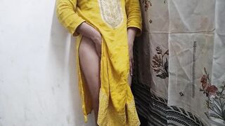 Step dad ne meri chut jabar dast maari hindi me