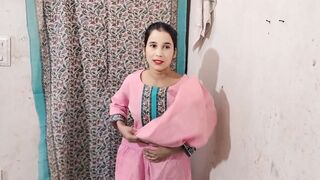 Desi bhabhi ko darji ne ghar me jake choda full hd hardcore sex video - 1 image