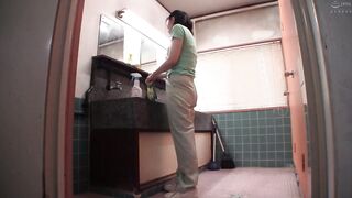 I fuck the cleaning lady 8