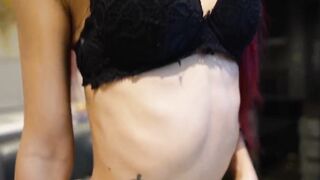 Skinny Bitch Facialised