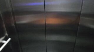 The delivery man fucks a client at her house in the kitchen beautiful 18 teen