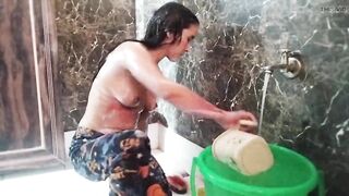 Muslim girl ka hua bathroom mms viral video - 8 image