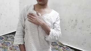 Mastar saheb mujhe chod do n meri chut far do