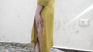 Mausi ji ke sath me sokar unko khush kar diya