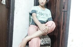 Dever ne Desi bhabhi ko pel diya - 2 image