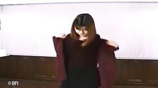 Hairy Asian in a pissing casting