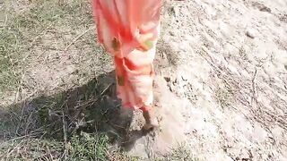 desi bhabhi Jungle me mangal karte video