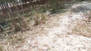 desi bhabhi Jungle me mangal karte video - 3 image