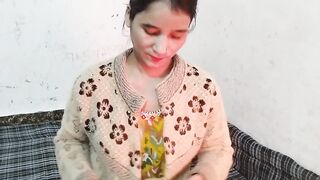 Village girl ko hotel me jabar dasti pela