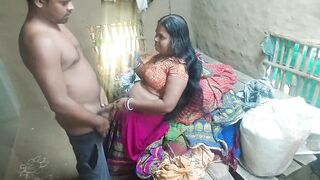 It was fun when my penis entered sister-in-law's pussy. Indian Desi girls sax video