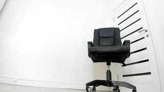 Anko Mi is riding a dildo