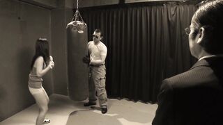 One of the best teen porno stars in Japan, with a very wet pussy always squirting when they touch her pussy