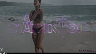 Skinny Asian Babe Masturbates on Public Beach & Sucks like a Pro