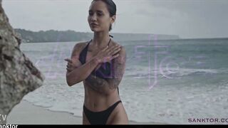 Skinny Asian Babe Masturbates on Public Beach & Sucks like a Pro