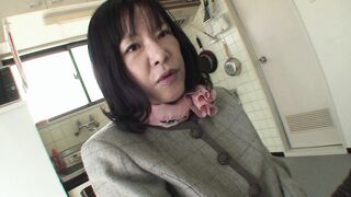 Makiko Nakane enjoys some steamy solo fun with a lucky guy - 13 image