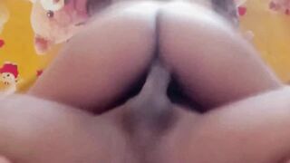 Murid and her schoolmate get frisky in the hotel toilet - 6 image