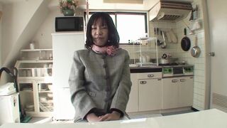 Mature Japanese housewife gets naughty with homemade porn - 3 image