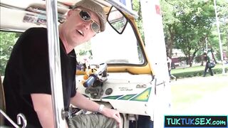 Thai chick picked up and pounded hard in Bangkok by random stranger - 2 image