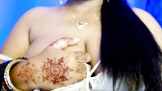 Solo hot desi girl rubs her boobs inside the bra in a dirty way. - 13 image